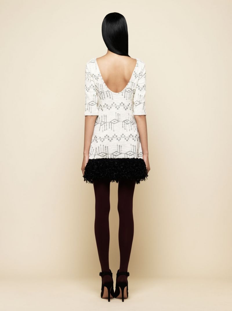 vestido blanco evase flecos negros monica cordera